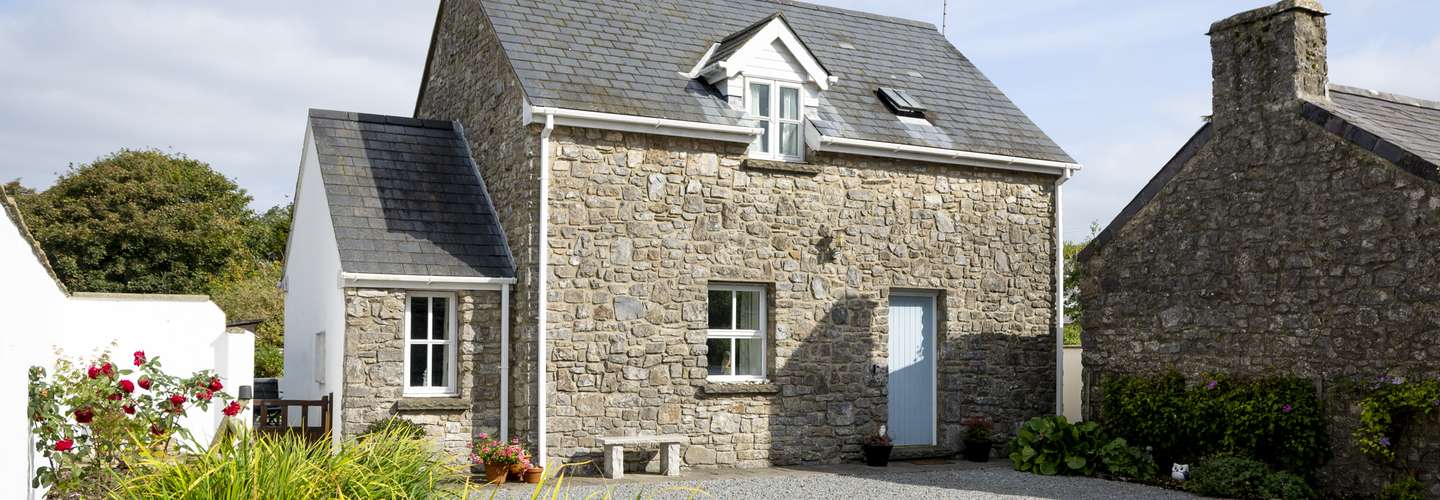 Two Hoots - Peaceful Cottage, Rural views