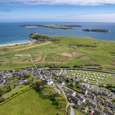 Caldey Island View - Sea Views, Log Burner, Dog Friendly