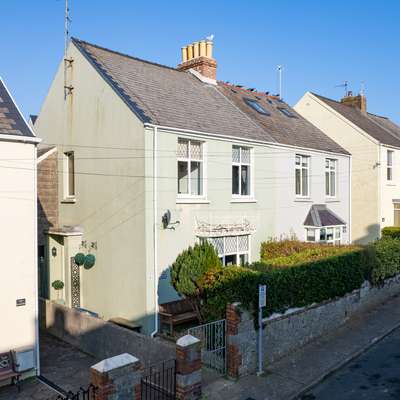 Sunbury Villa - Close to Tenby Town and Beaches