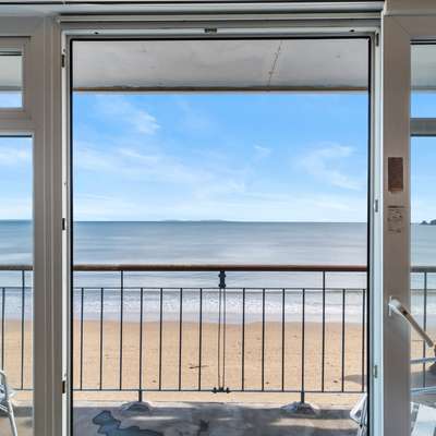 On The Beach - Direct Beach Access, Spectacular Sea Views