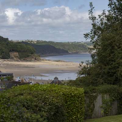 The Hawthorns - Luxury Cottage, Hot Tub, Sea Views